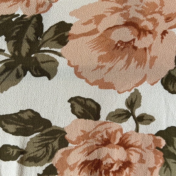 REFORMATION floral blouse 🌸🌺✨ - Picture 5 of 13